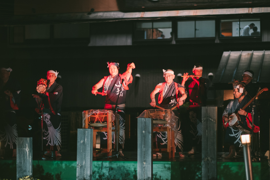 広瀬川行燈夜祭, 西馬音内盆踊り の写真