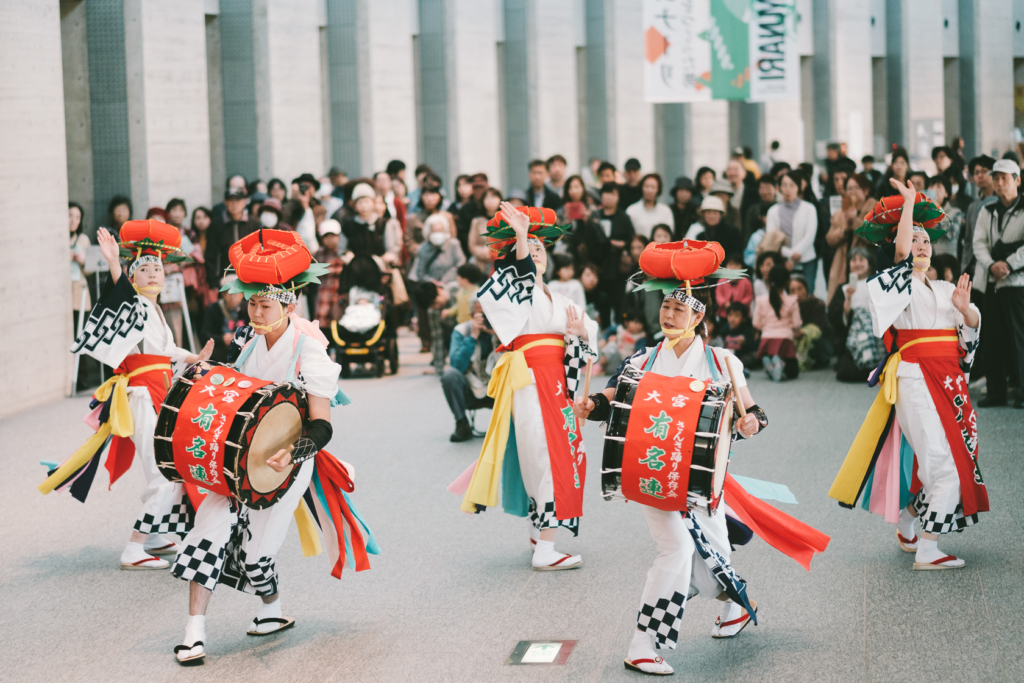 岩手県立美術館, 大宮さんさ踊り の写真