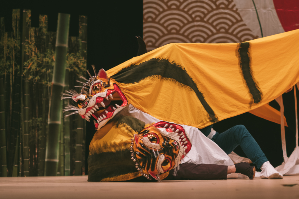 釜石市民ホールTETTO, 虎舞, 向川原虎舞 の写真