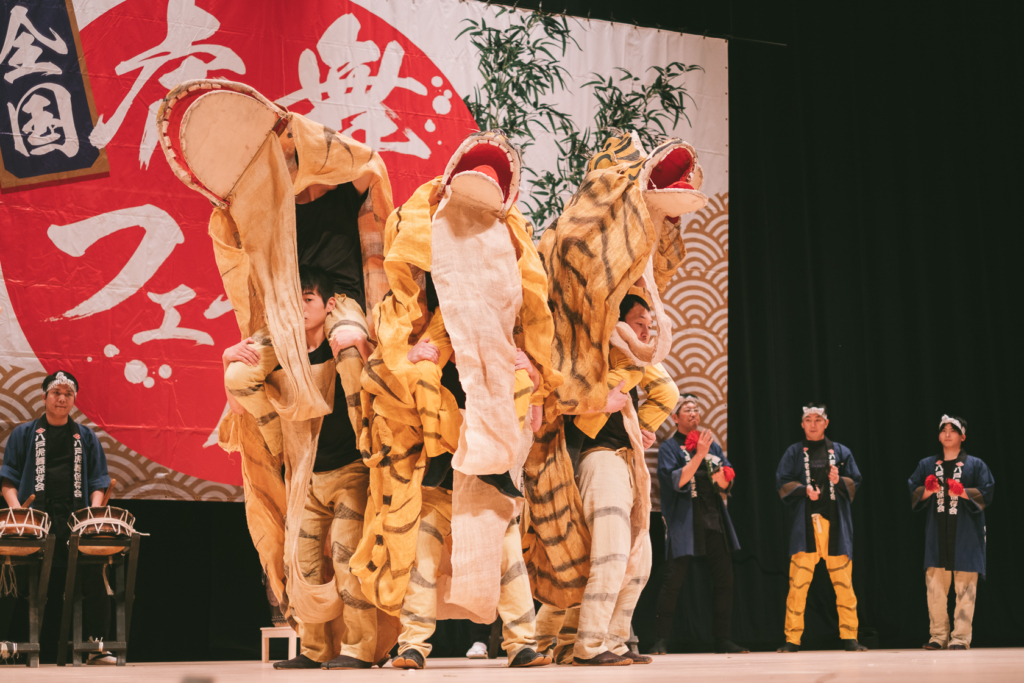 釜石市民ホールTETTO, 虎舞, 長者山麓八戸虎舞 の写真