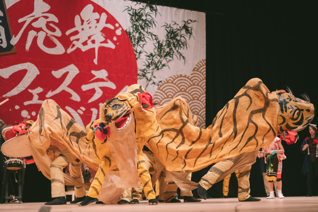 釜石市民ホールTETTO, 虎舞, 長者山麓八戸虎舞 の写真