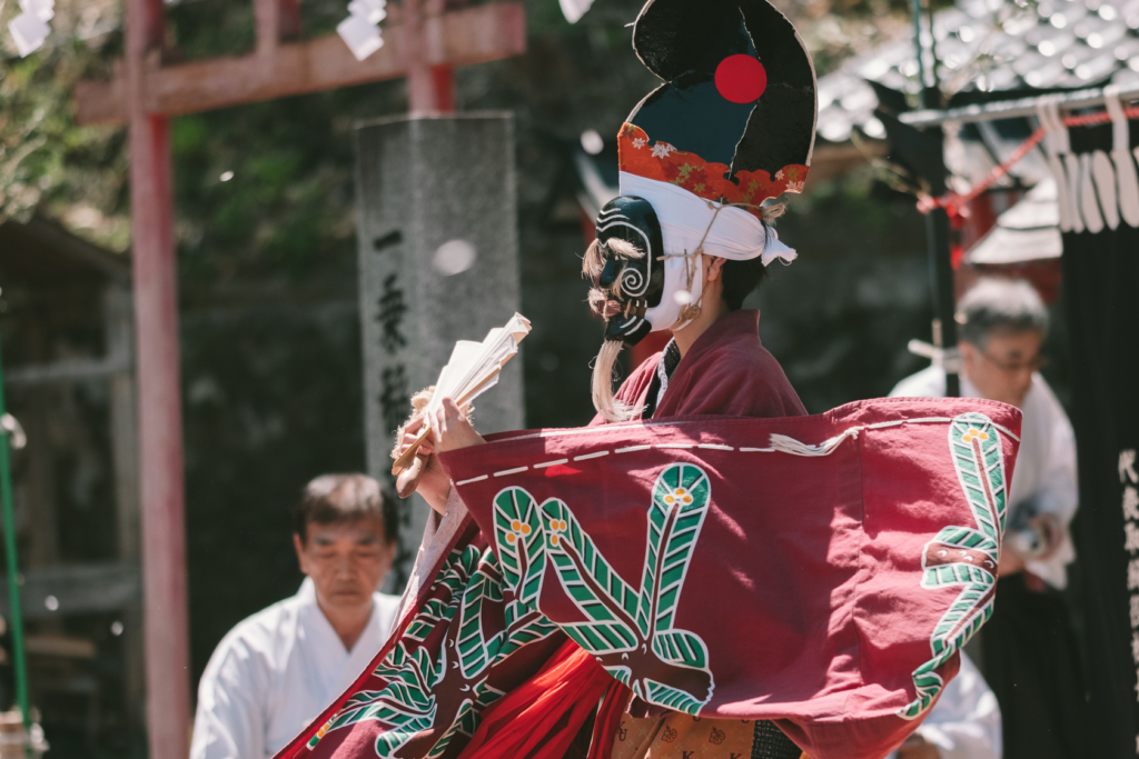 遠野さくらまつり, 南部神社, 平倉神楽 の写真