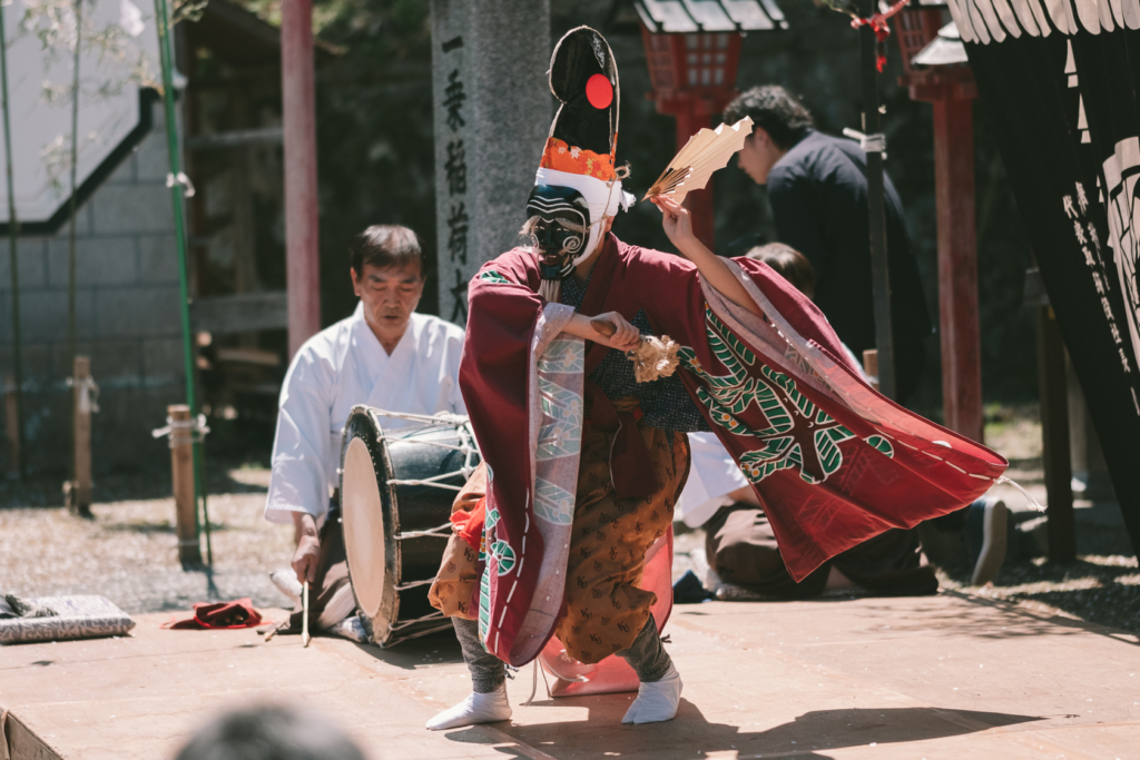 遠野さくらまつり, 南部神社, 平倉神楽 の写真