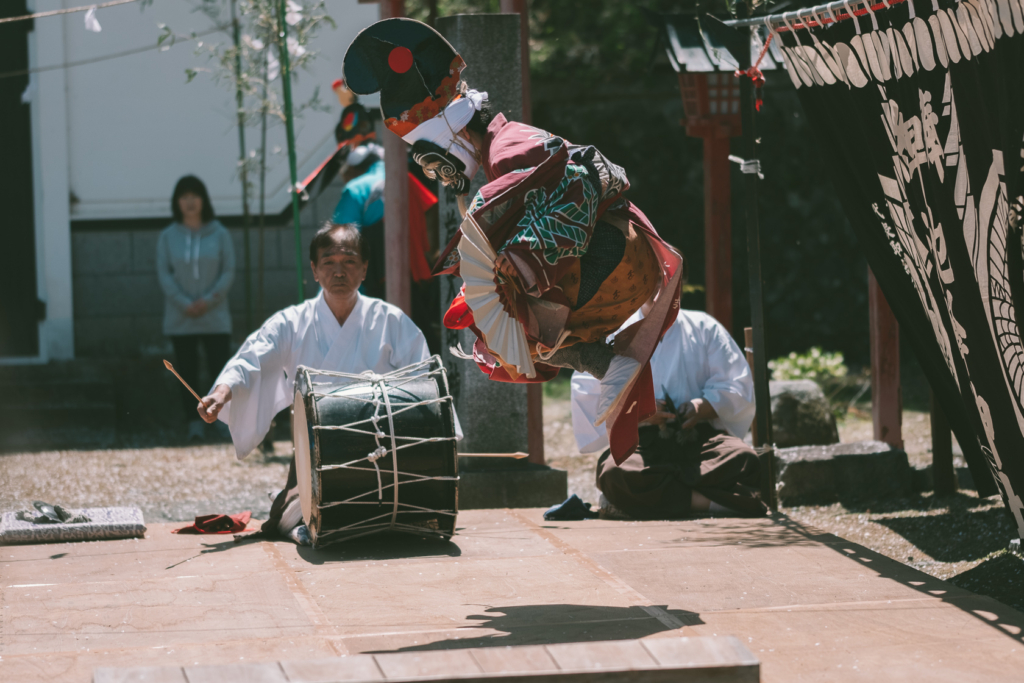 遠野さくらまつり, 南部神社, 平倉神楽 の写真