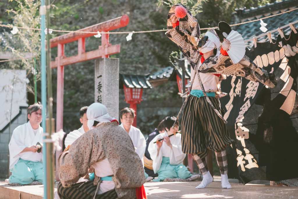 遠野さくらまつり, 上宮守神楽, 南部神社 の写真