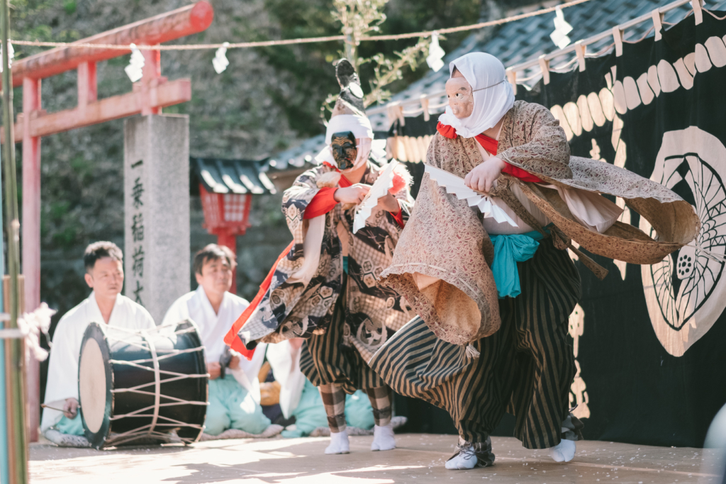 遠野さくらまつり, 上宮守神楽, 南部神社 の写真