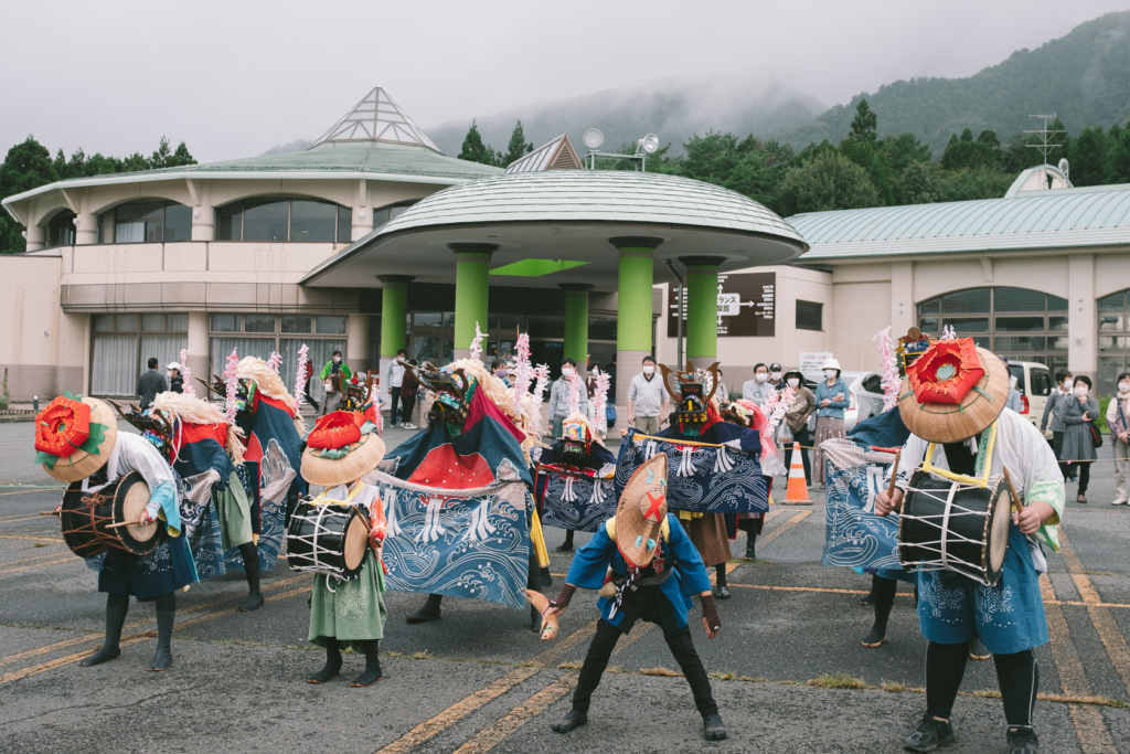 ラ・フランス温泉館, 宮手鹿踊 の写真