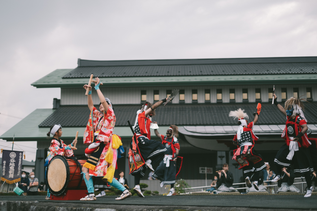 鬼の館, 三番庭, 谷地鬼剣舞 の写真