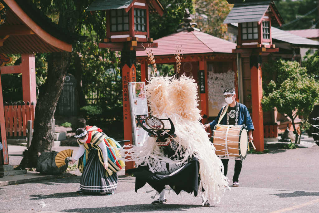 遠野郷八幡宮, 長野しし踊り, 長野獅子踊り の写真