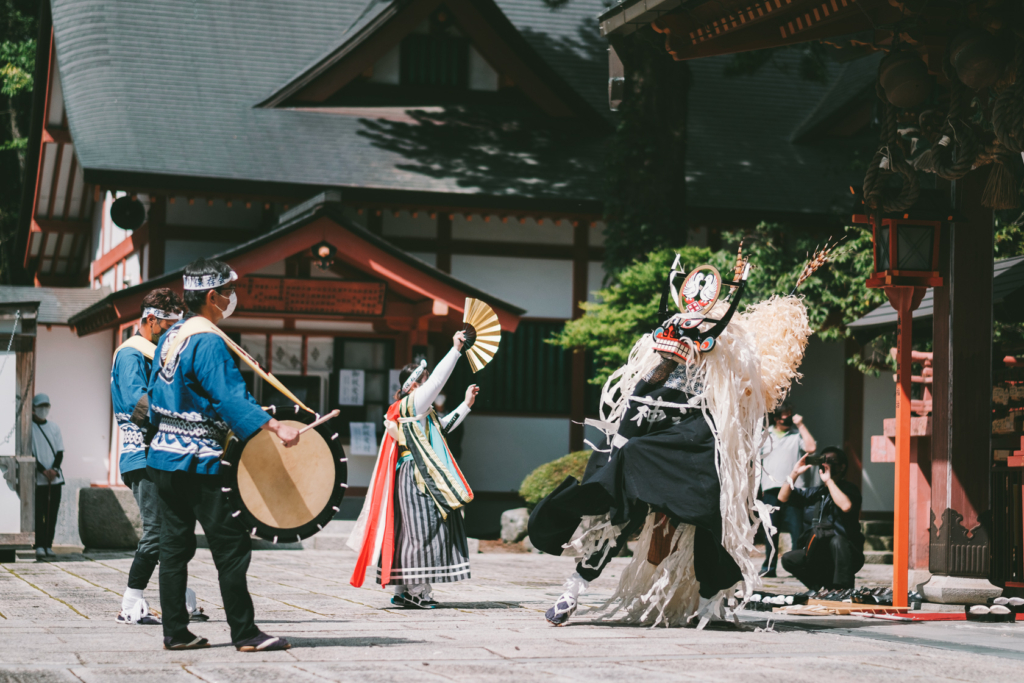 遠野郷八幡宮, 長野獅子踊り の写真