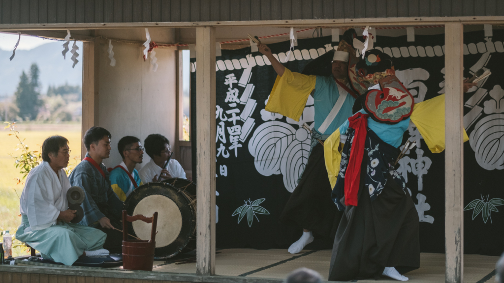 星山神楽, 堤島神社, 八幡舞 の写真