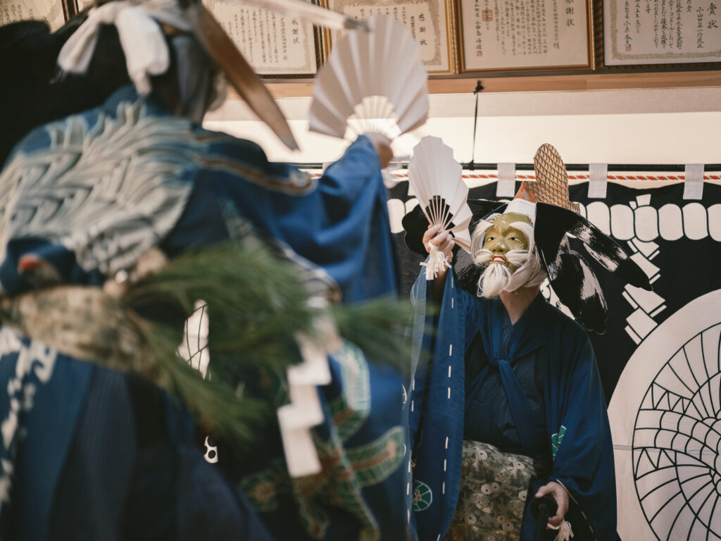 松迎え, 石鳩岡神楽