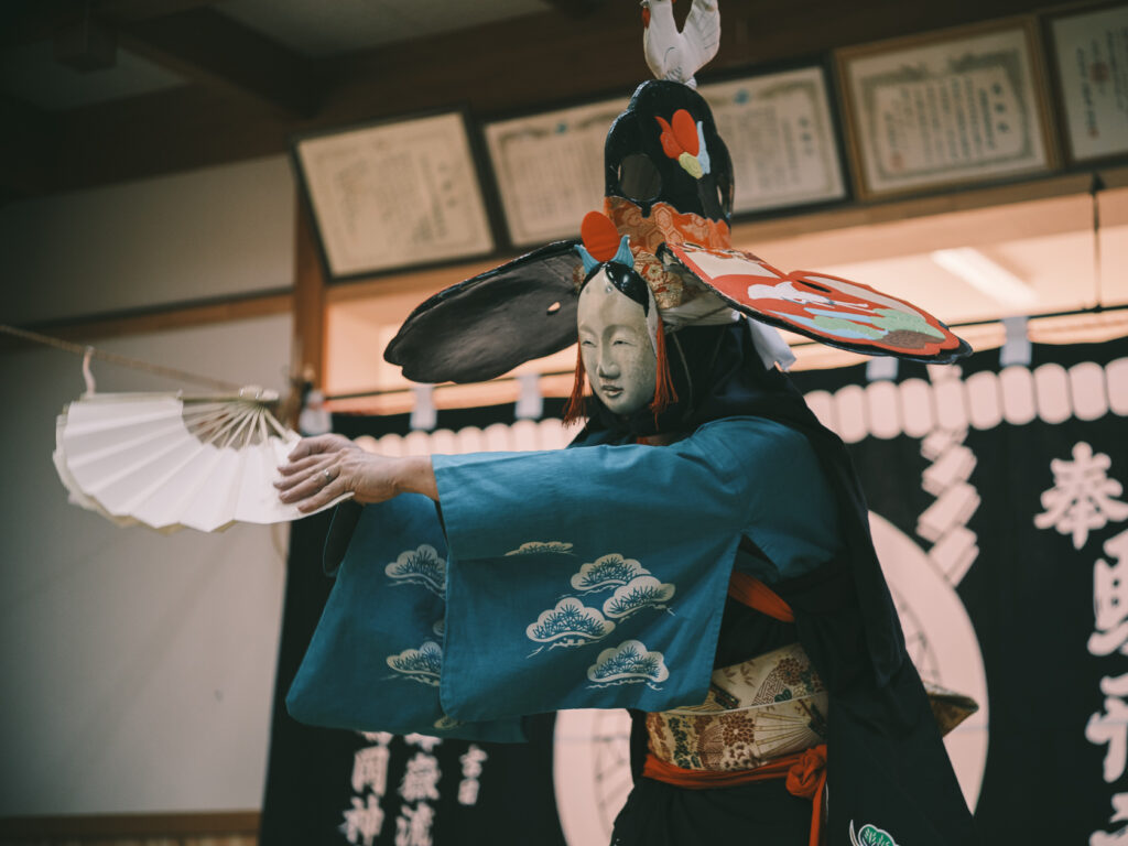 石鳩岡神楽, 天女