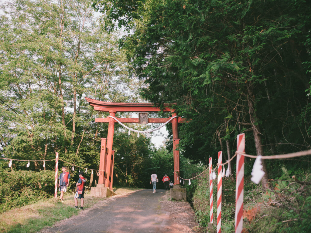 豊間根白山神社
