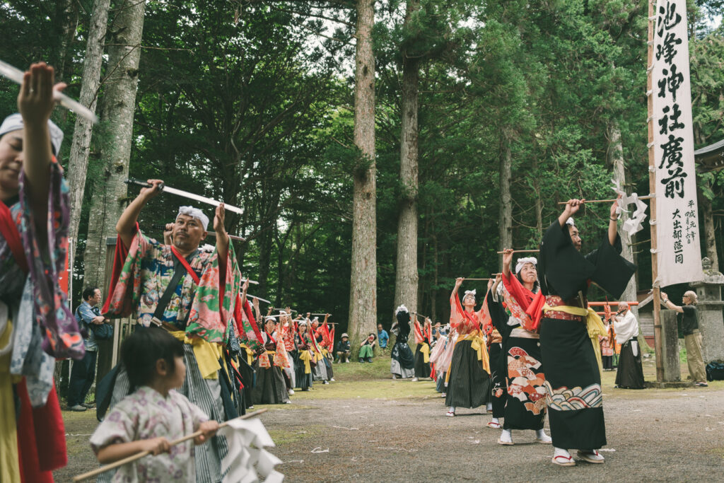 早池峯神社, 早池峯神社例大祭, 大出早池峰神楽